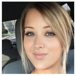 Meet your Posher, Krystal